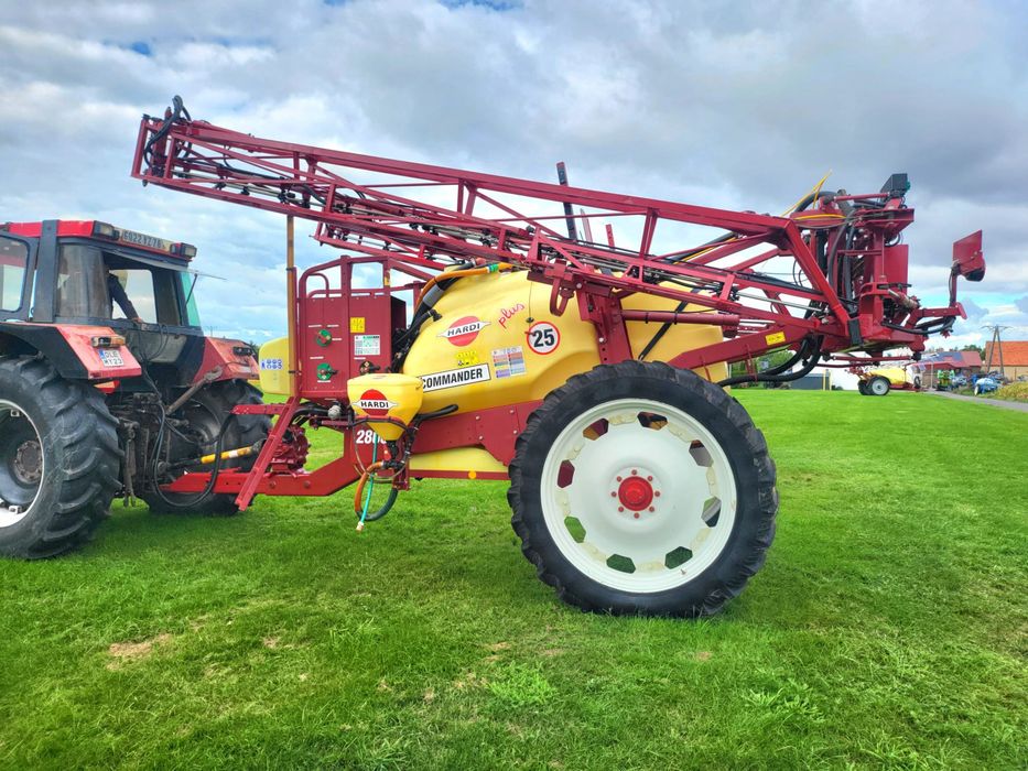 sprzedam opryskiwacz hardi commander 2800
