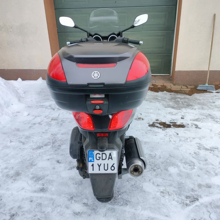 Yamaha x max 125 ABS.