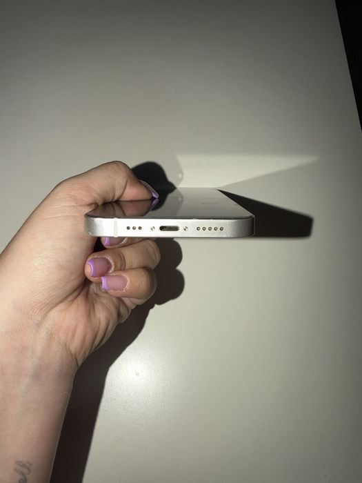 iPhone 14 128GB Branco/Luz das Estrelas - Muito bom estado