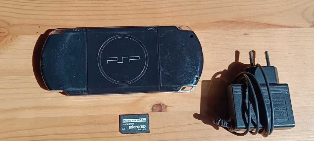Sony PSP 3004 Piano Black - w pełni sprawna + ładowarka i adapter