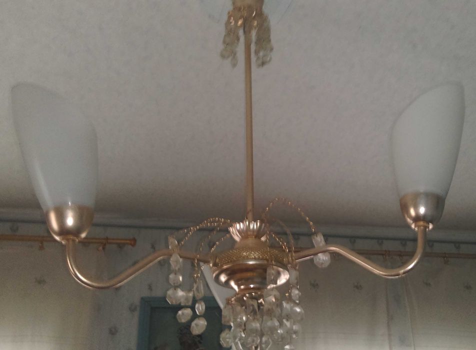 Редкая хрустальная люстра производства СССР периода раннего Брежнева.