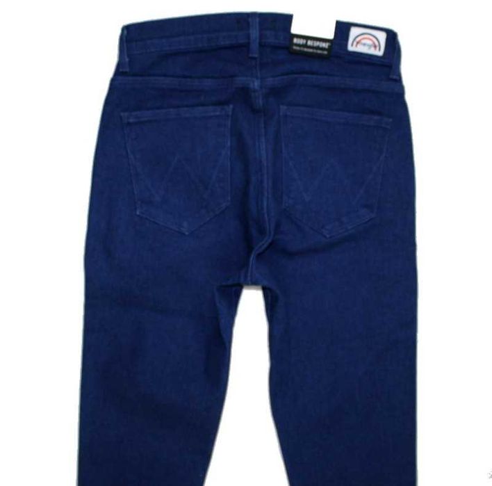 Damskie jeansy Wrangler High ciemne rurki nowe rozm. W28/L32