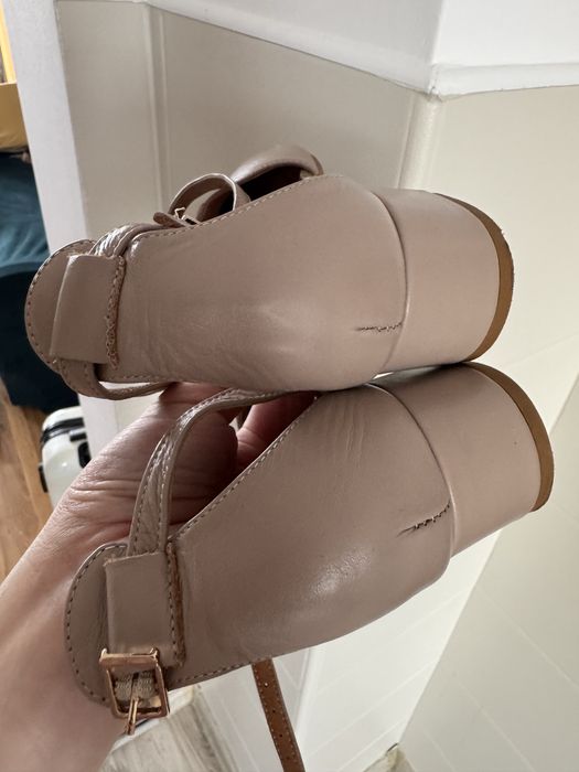 Prestige buty bezowe na slupku skora naturalna 39