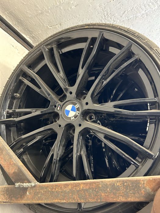 Felgi z oponami 20 bmw model m624 dwie szerokosci