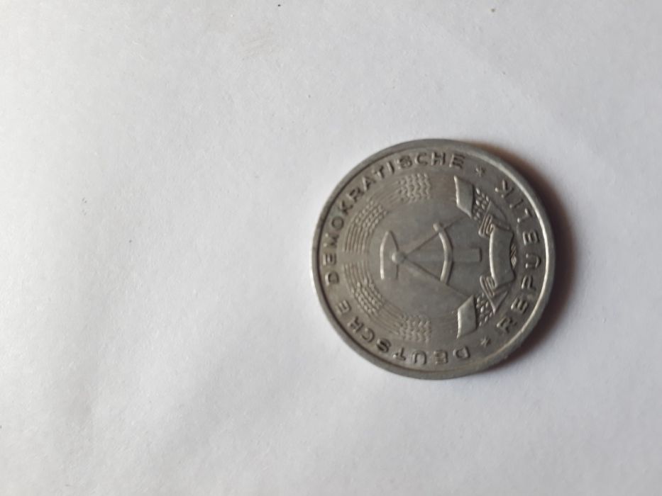 1 пенго 1942г.-100грн.1 марка 1956 г.ГДР-A -100грн.