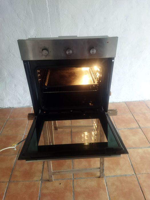 Forno fogão em inox, aquece muito bem, pouco uso, bom estado
