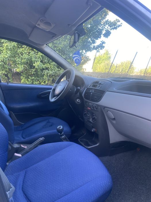Fiat Punto — fotografia 8
