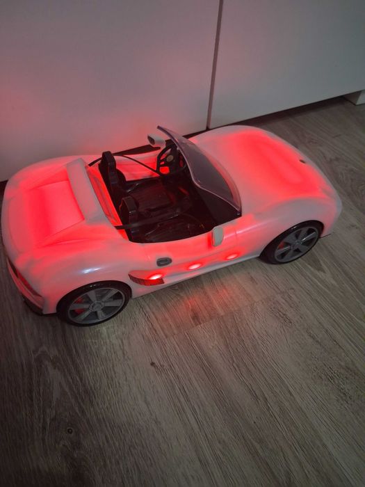 Samochód Rainbow high