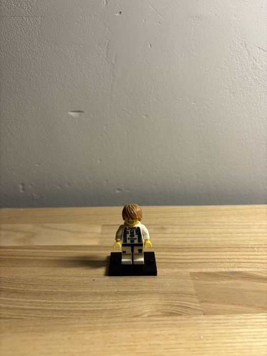 figurka lego minifigures s4 footballer