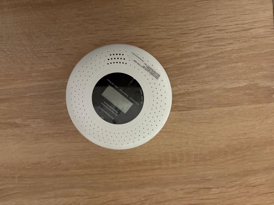 Czujnik czadu, dymu i tlenku wegla