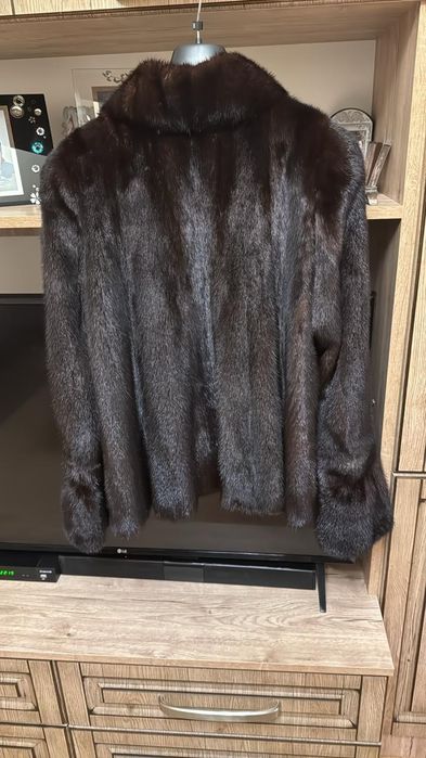 Шуба норковая ..