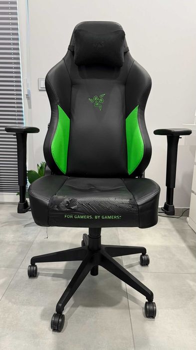 Fotel gamingowy Razer Tarok Ultimate by Zen czarno-zielony używany