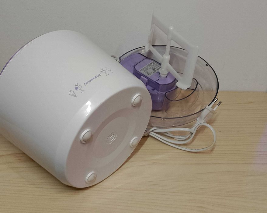 Maszyna do lodów/sorbetów domowych SilverCrest.