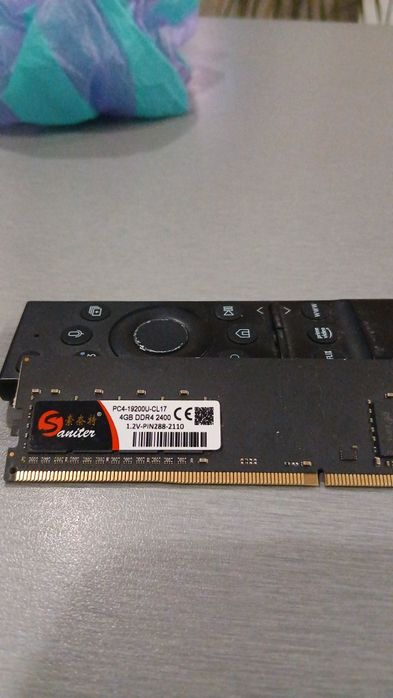 Материнская платаASUS B150M ETM2 c процессором INTEL PENTIUM G 4560 и памятью ддр4 4гб