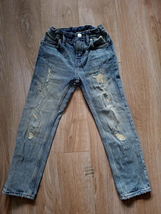 Речі на дівчинку 116 см