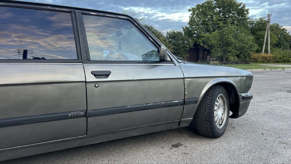 Bmw e28 2.7 бенз/газ