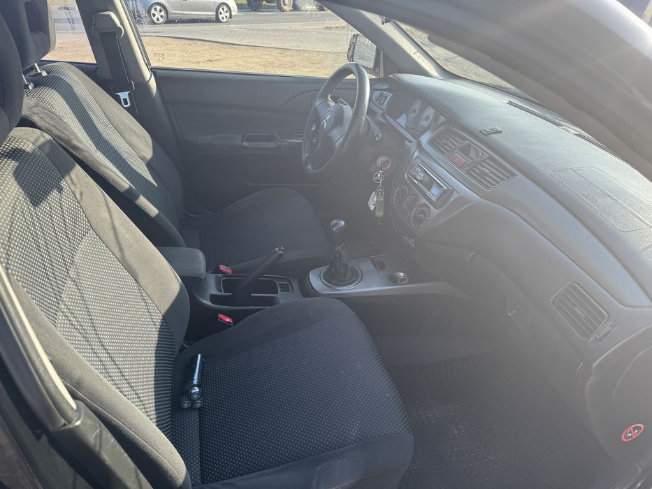 Mitsubishi Lancer kombi 1.6 b+lpg