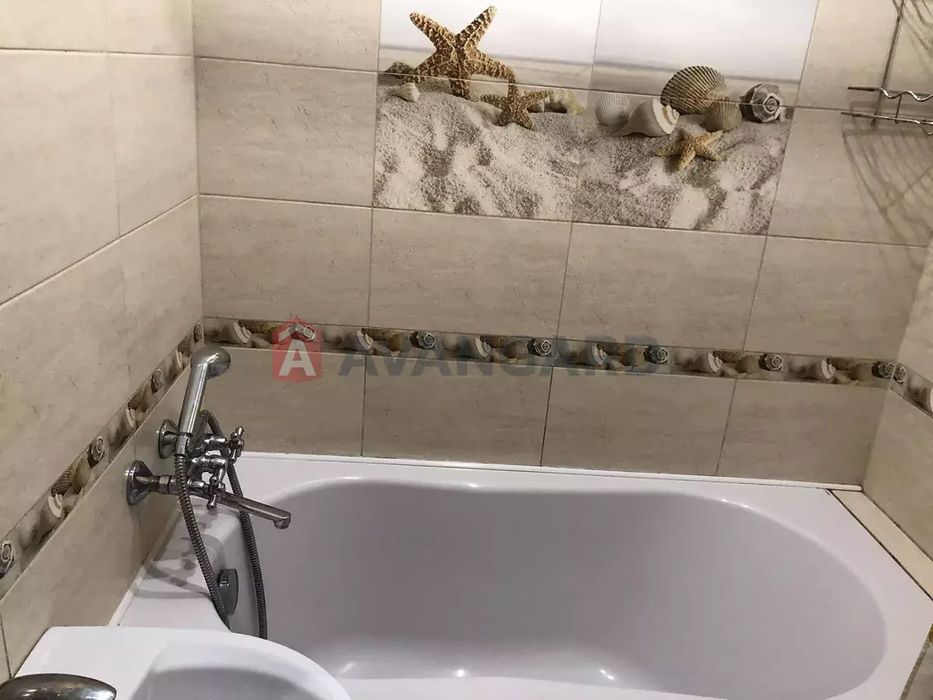 Безнал! Продам 1-х кімн, вул, Новокримська , р-н ТЦ Сільпо, поверх 4/5