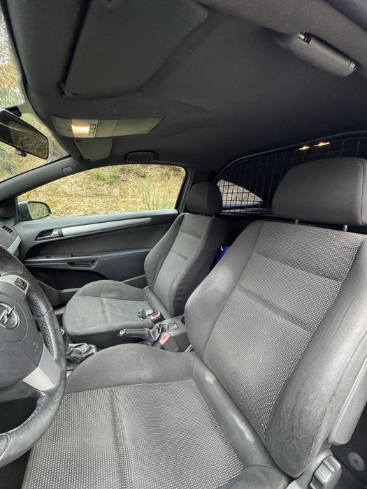 Opel Astra GTC 1.9