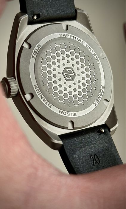 Zegarek Formex Field Ash Gray tytan Sellita SW200.