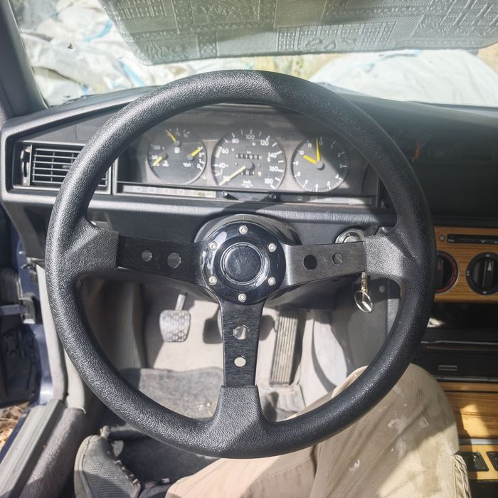 Volante e cubo para Mercedes 190 d