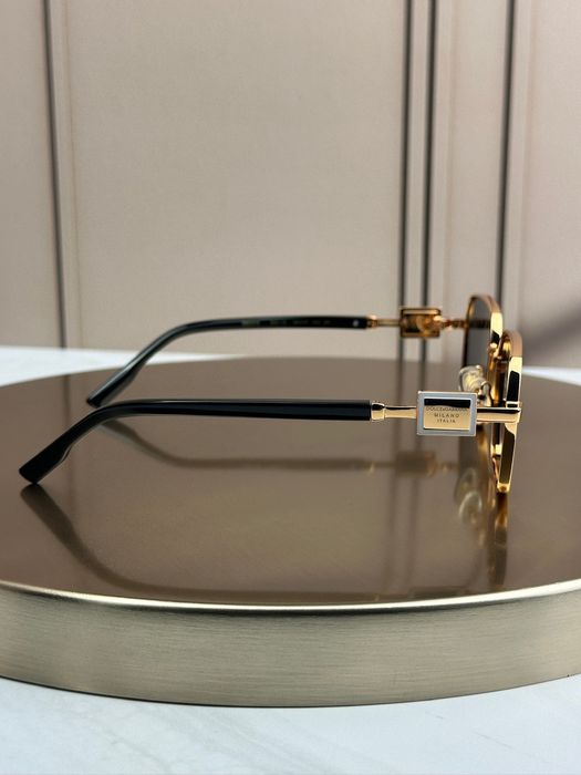 Сонцезахисні окуляри Dolce & Gabbana DG2316 золоті прямокутні чоловічі чорні дужки