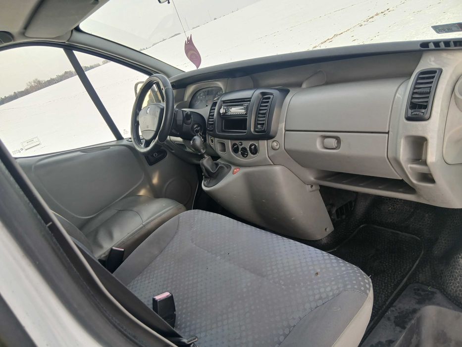Renault Trafic 2.0dci 6biegowy long L2H1