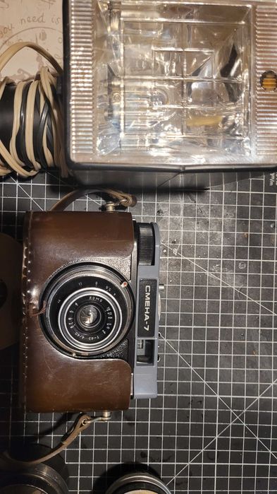 Продам фотоапарат и фотовспышку
