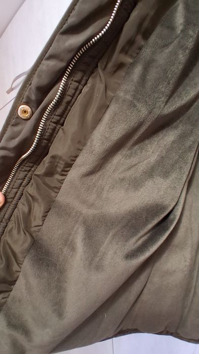 Kurtka damska w kolorze oliwkowym