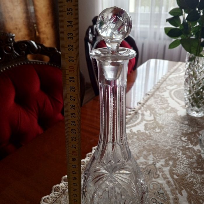 Duża karafka kryształowa