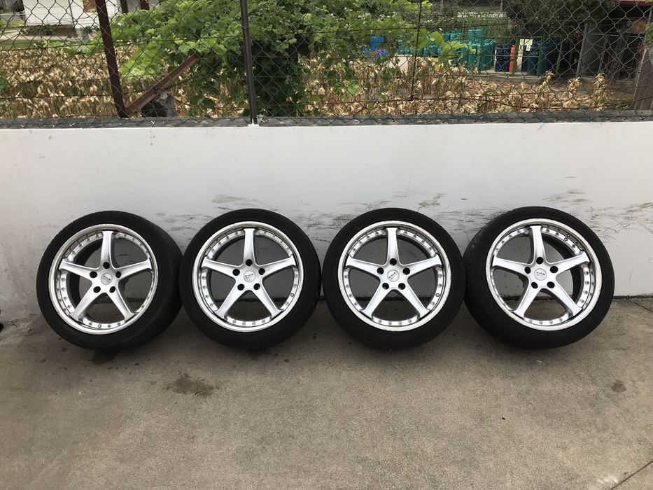 Jantes Fox Racing 18 5x120 bipartidas com pneus