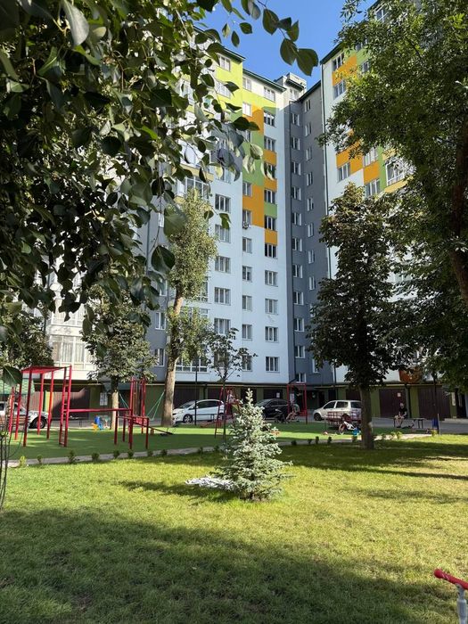 Видова 3-кімнатна в зданому будинку за 650$ за м2!