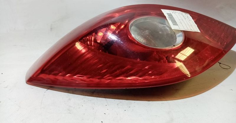Farolim esquerdo OPEL Corsa D