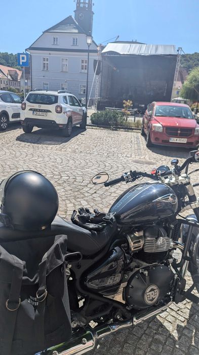 Royal Enfield Super Meteor 650 ABS Touriung [Astral Black] 2023r. 10 tyś km.