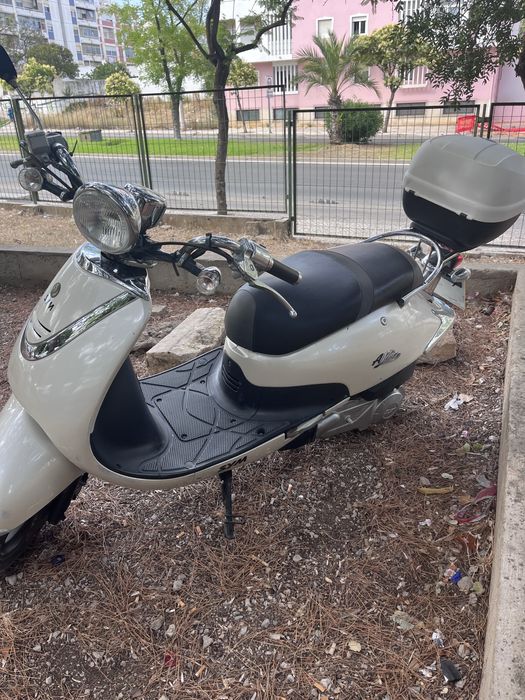 Scooter SYM 125