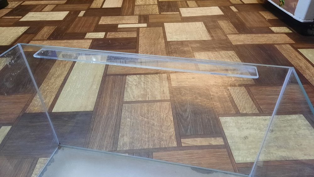 Продам Аквариум/тераруиум.