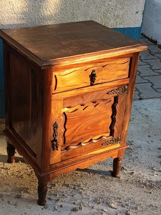 Mesa de cabeceira
