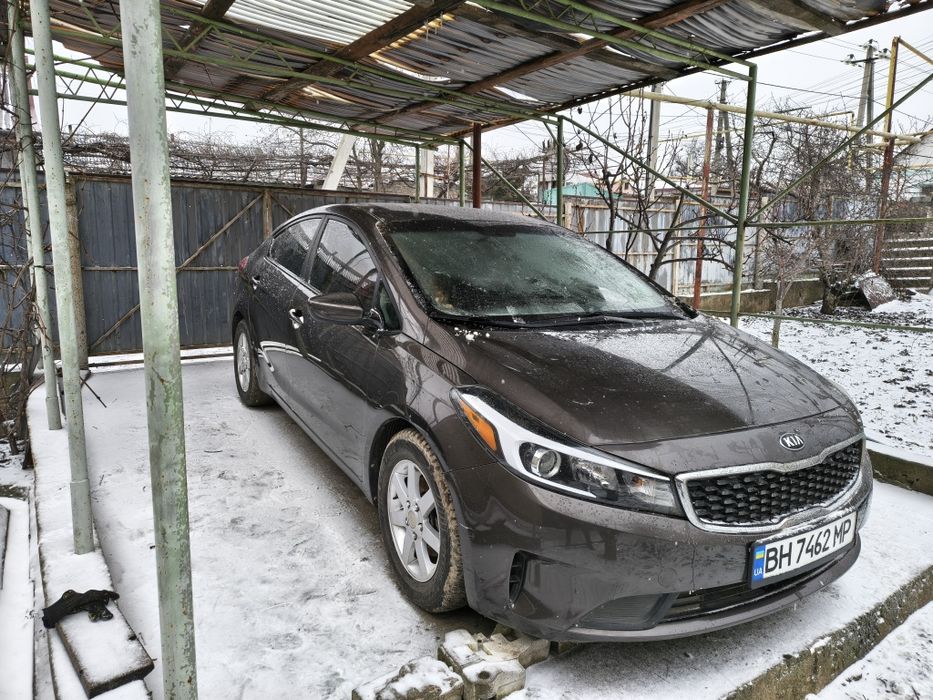 Продам Kia forte 2017 от хозяина, перекупы- мимо.