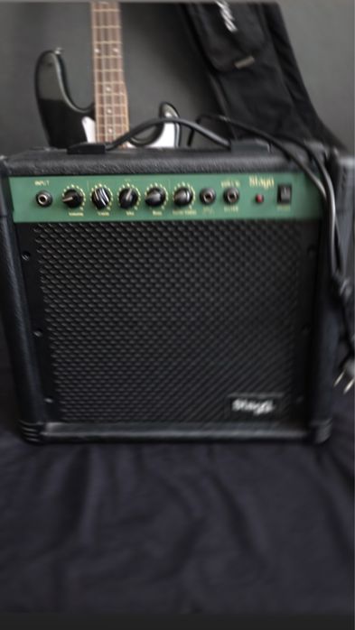 Gitara basowa  + piecyk