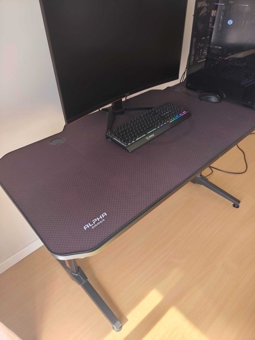 Secretária Alpha Gamer Kira