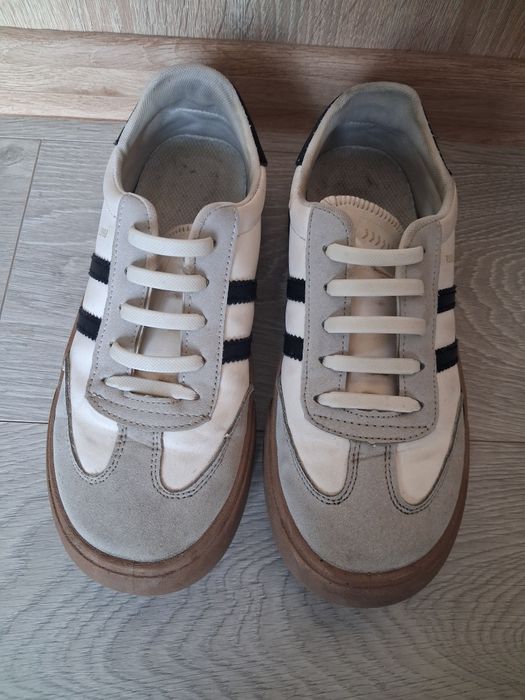 Кросівки розмір 36