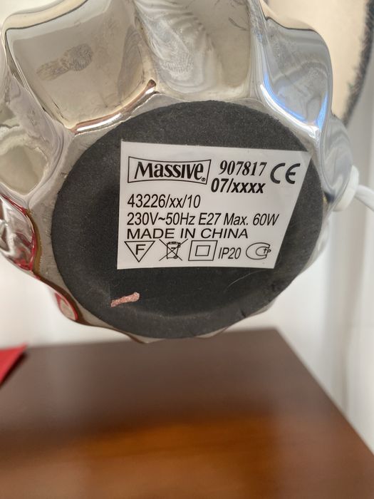 Lampa nocna / stolowa MASSIVE lampka