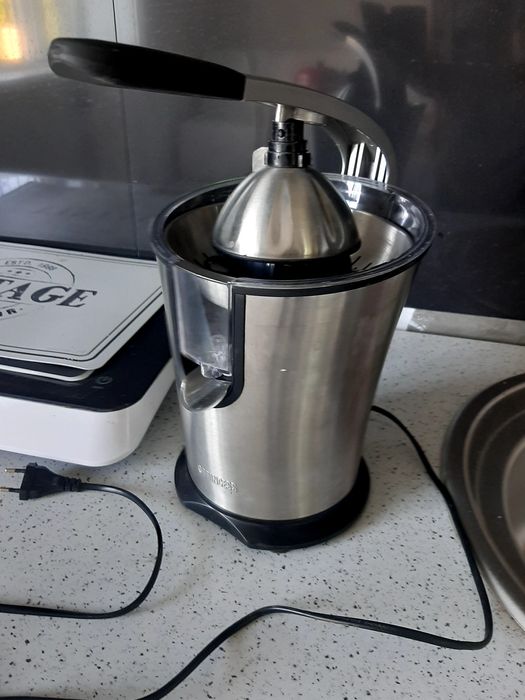 Соковыжималка Princess для отжима сока из фруктов с апельсинов лимонов