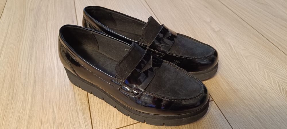Nowe półbuty damskie Lordsy
