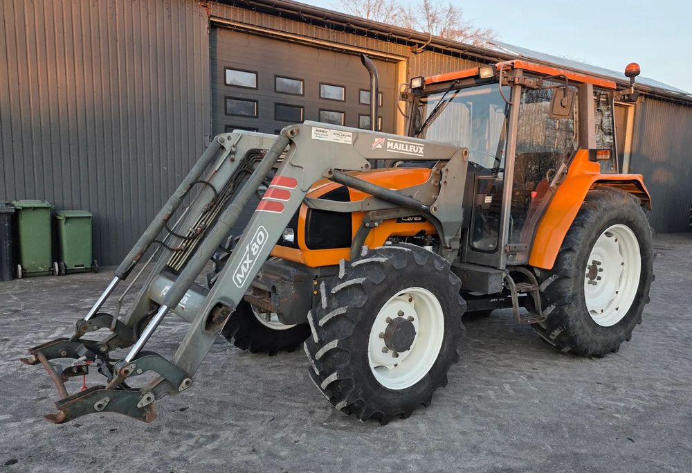 Renault Ceres 335  Ceres 335 z ładowaczem Super Stan