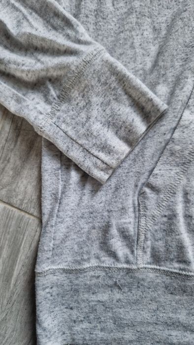Oryginalna Szara bluza z kapturem Nike Ubrana kilka razy