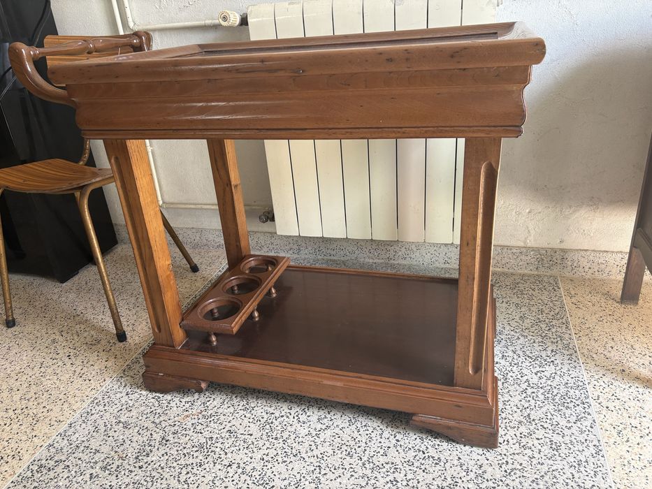 Carrinho de bebidas e chá madeira