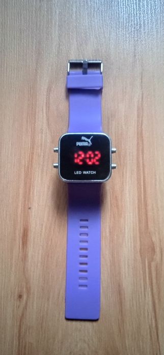 Часы Puma Led Watch.