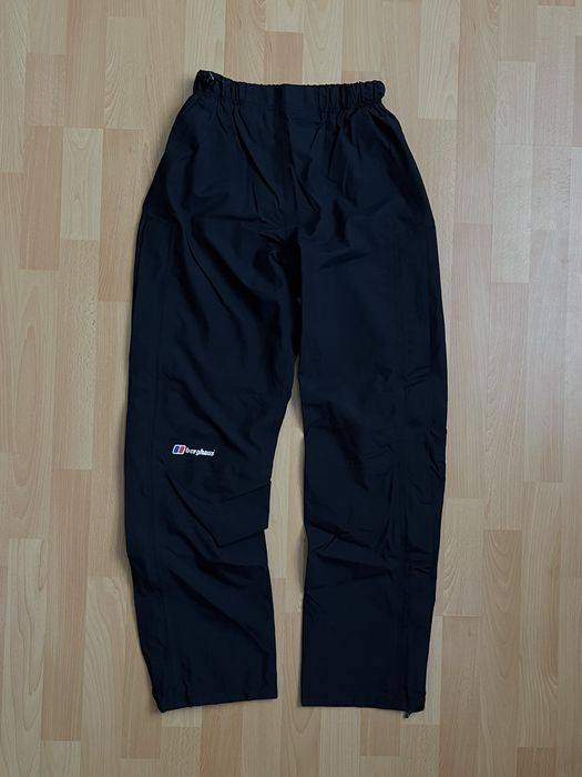 Чорні трекінгові штани Berghaus gore-tex (gorpcore, outdoor)