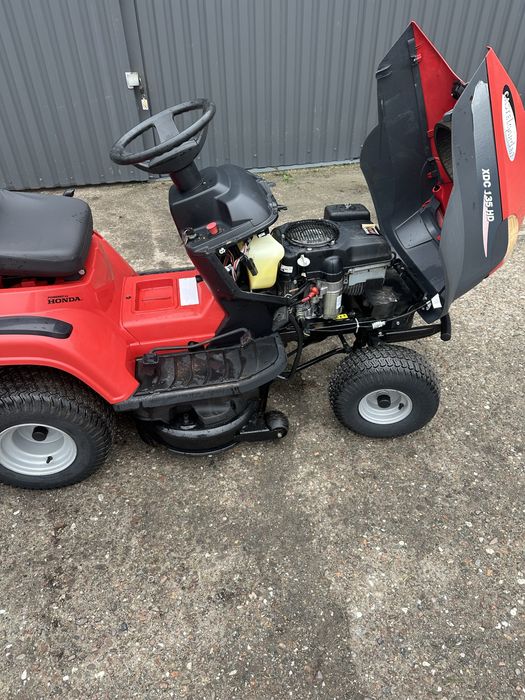 Traktorek kosiarka CASTEL GARDEN XDC135 HONDA 13 KM